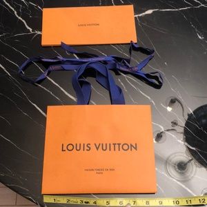 Louis Vuitton small shopping bag w. receipt holder